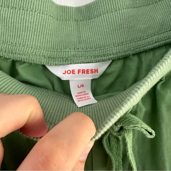 Free add on! NWOT Joe Fresh Twill Shorts in Dark Lime Green, size L - Picture 6 of 12